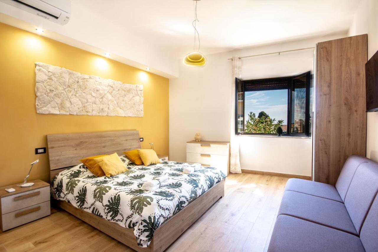 Casa Leonida Lägenhet Taormina Exteriör bild